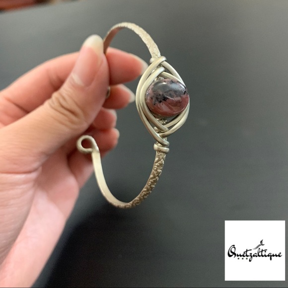 Real Jade ✨ Beautiful Bracelet - Picture 2 of 3